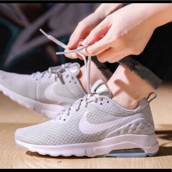 wmns nike air max motion lw wmns nike air max motion lw